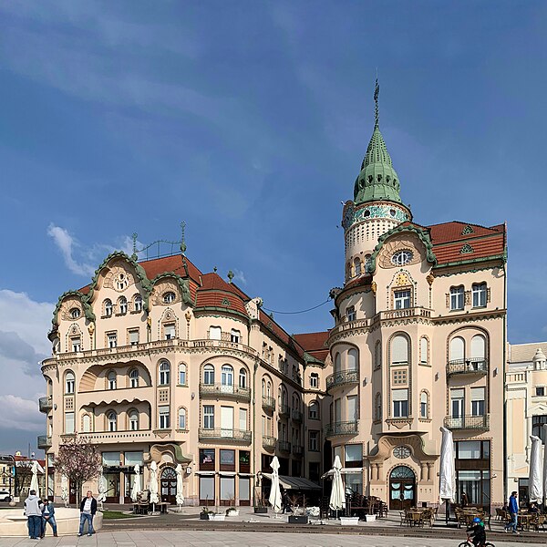 File:Palatul Vulturul Negru, Oradea (2023) - img 4.jpg