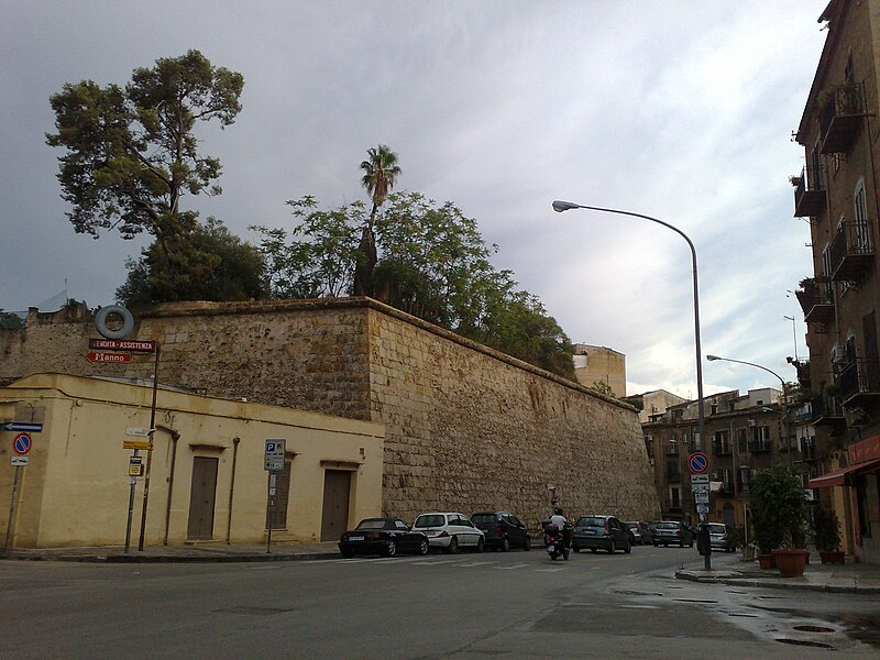 File:Palermo mura.jpg