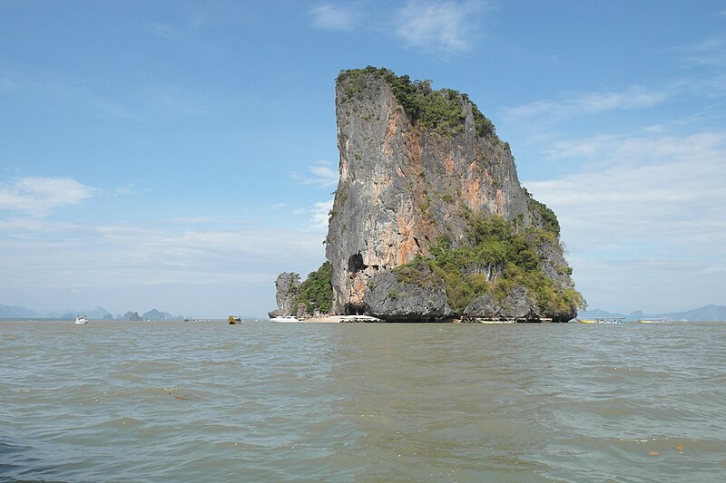 File:Phangnga Bay (72).jpg