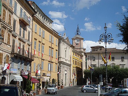 Piazza cavour Anagni.JPG