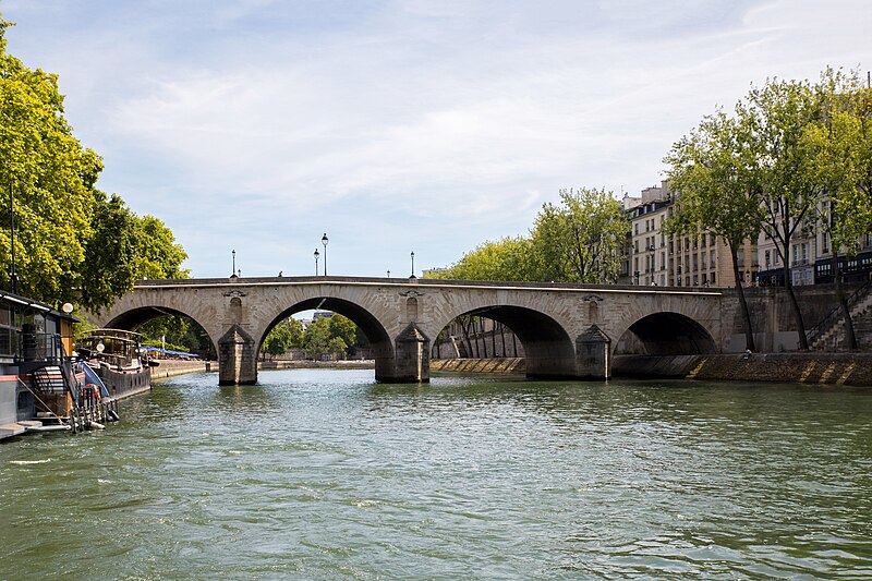 File:Pont Marie, Paris 7 August 2017.jpg