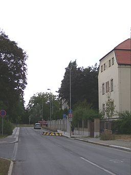 Ulice Na Špejcharu, pohled od Letenských sadů k ulici Badeniho