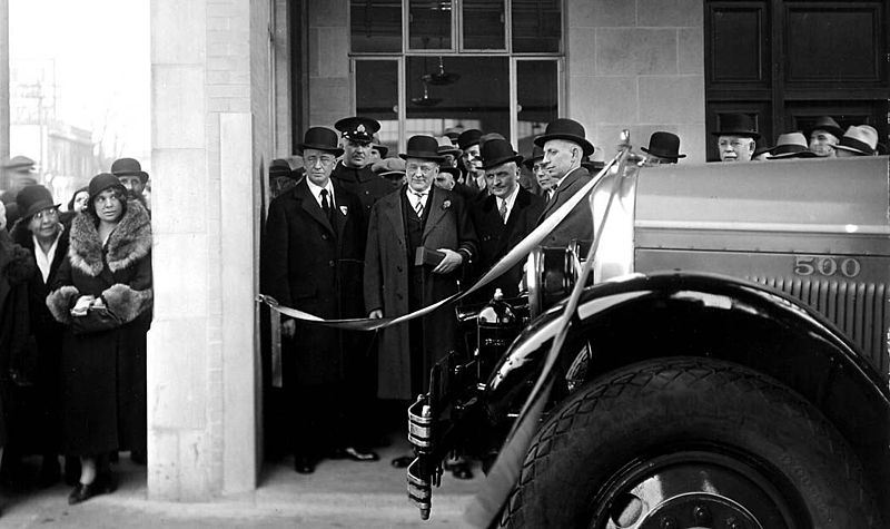 File:Price at Toronto Coach Terminal 1931.jpg