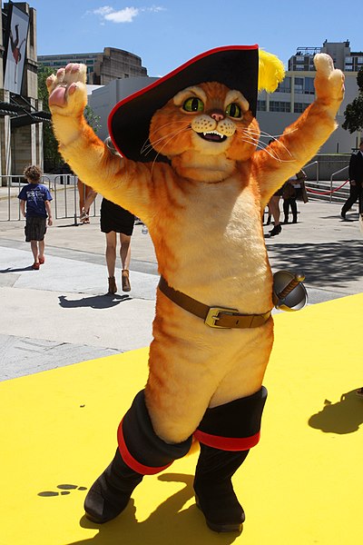 File:Puss in Boots, 2011, Australia-5.jpg