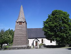 Ransbergs kyrka, den 9 juni 2006.JPG