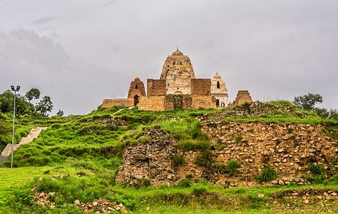 "Ruined_Buddhist_Stupa_and_area_around" by User:Muh.Ashar