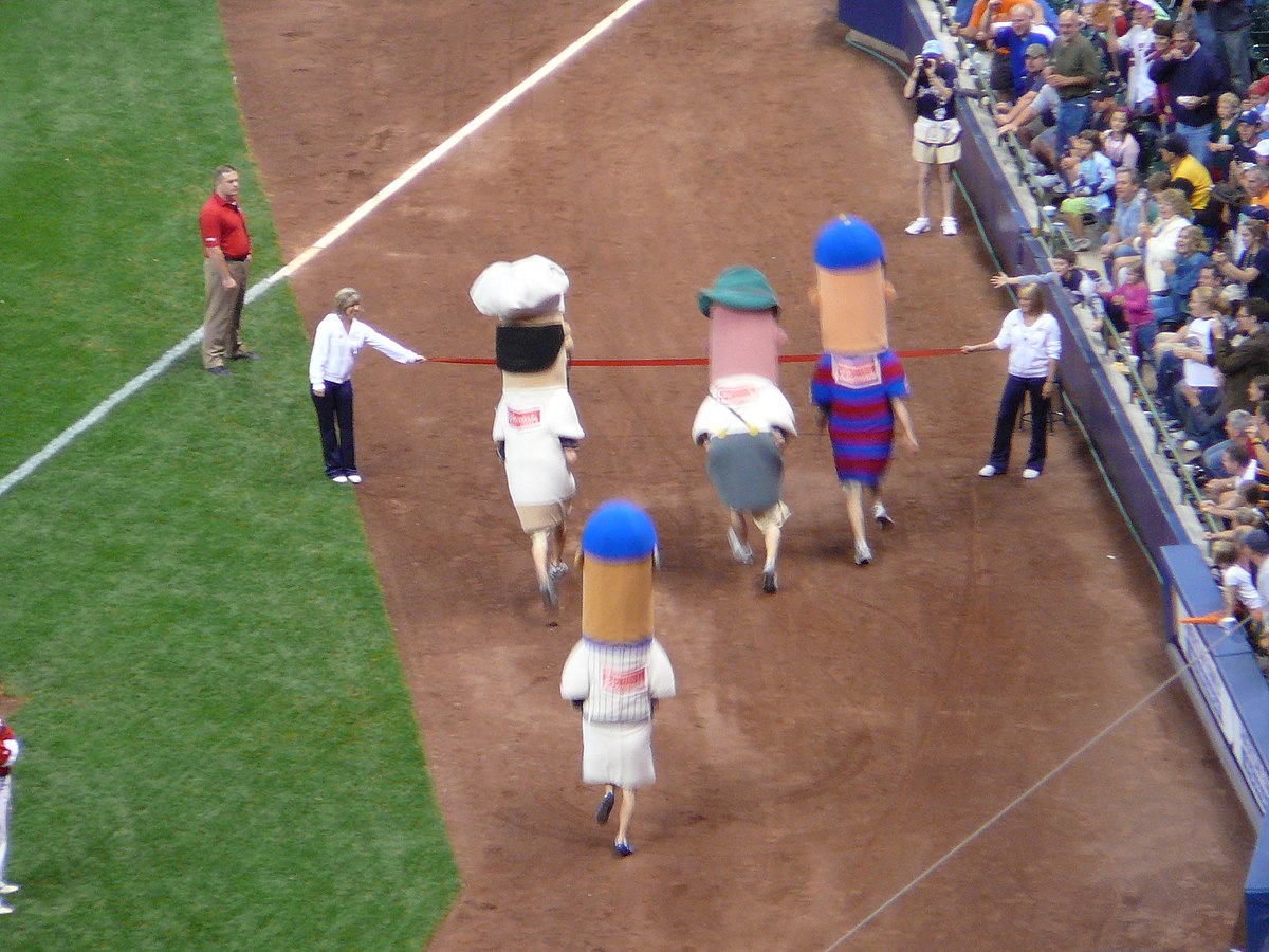 The Sausages (Milwaukee Brewers), SportsMascots Wikia