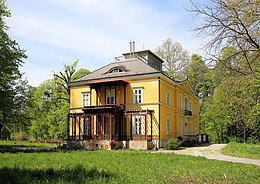 Schönau an der Triesting - Villa (Kirchengasse 11).JPG