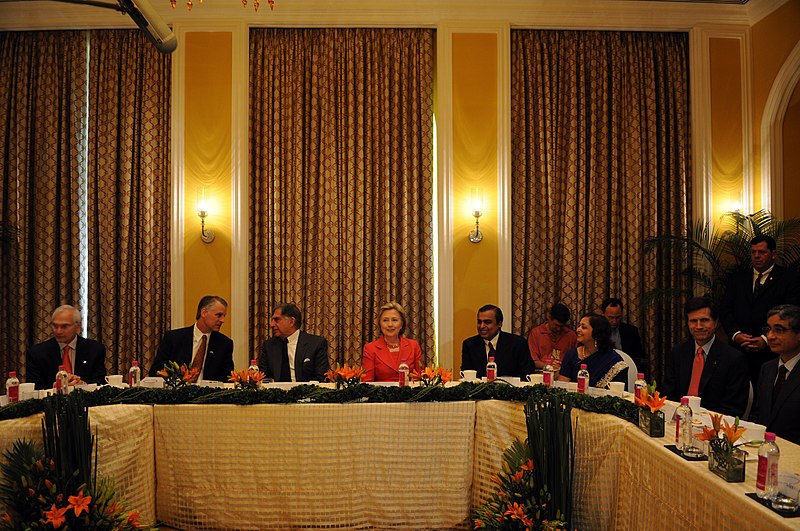 File:Secretary Clinton Meets With Business Leaders in Mumbai (3730888811).jpg