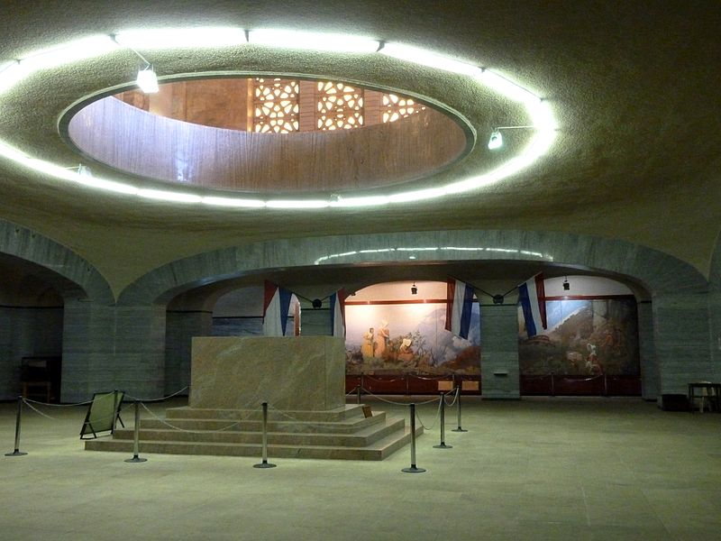 File:Senotaafsaal, Voortrekkermonument, b.jpg