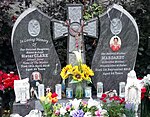 Lápida de la tumba de la hermana Clare Crockett en el cementerio de la ciudad de Derry