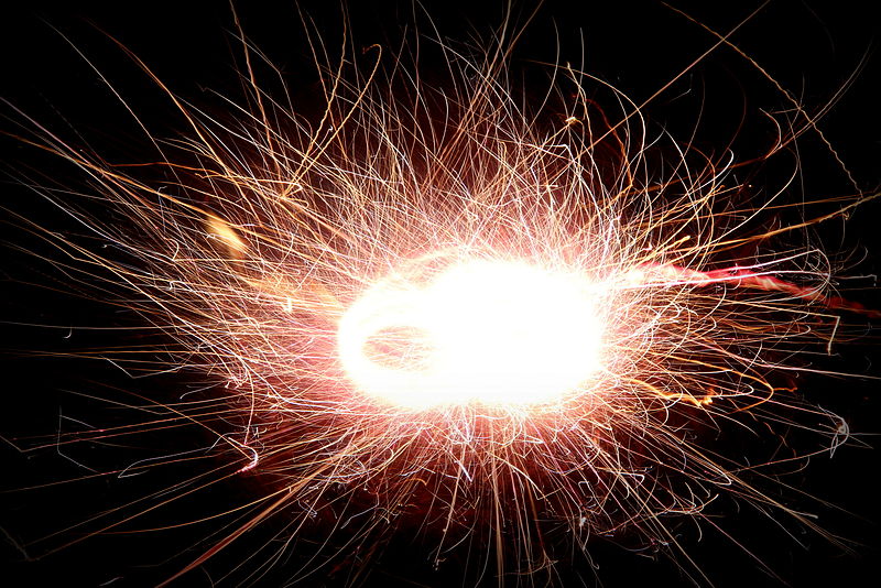 File:Spinning fireworks in the Netherlands.jpg