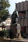 Standbeeld Pierre Cuypers op het Munsterplein te Roermond