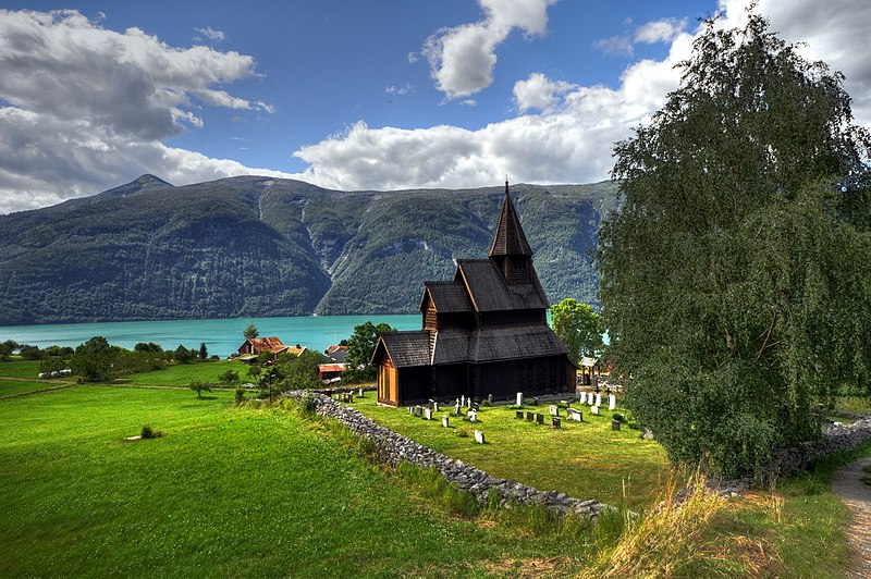 Stave church Urnes - panorama HDR.jpg