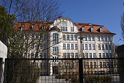 The choir's home is the Stechlinsee Elementary School in Berlin-Friedenau