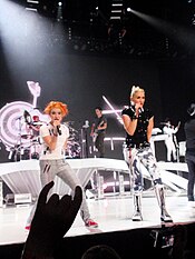 No Doubt and Paramore performing in Vancouver. Summer Tour 2009 10.jpg