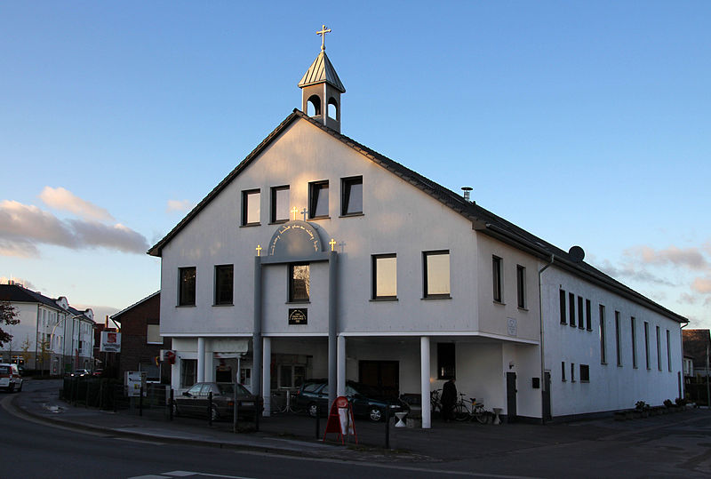 File:Syrisch-orthodoxe Kirche St. Johannes (Wiedenbrück) 2.jpg