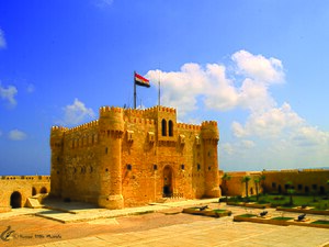 قلعة قايتباى:  فى اسكندريه فى مصر