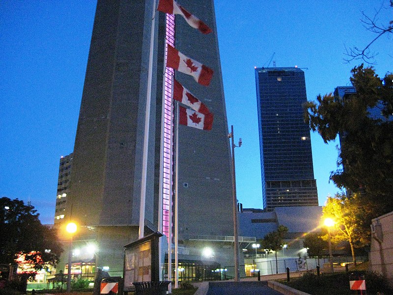 File:The Foot Of CN Tower - panoramio.jpg