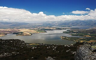 <span class="mw-page-title-main">Theewaterskloof Dam</span> Dam in Western Cape, South Africa