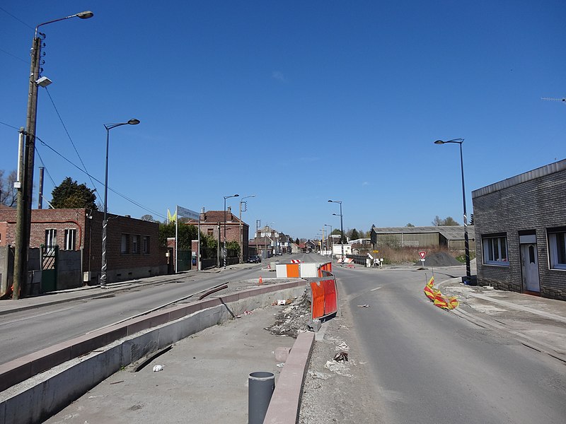 File:Travaux de la branche vers Vieux-Condé de la ligne B du tramway de Valenciennes en avril 2013 (261).JPG