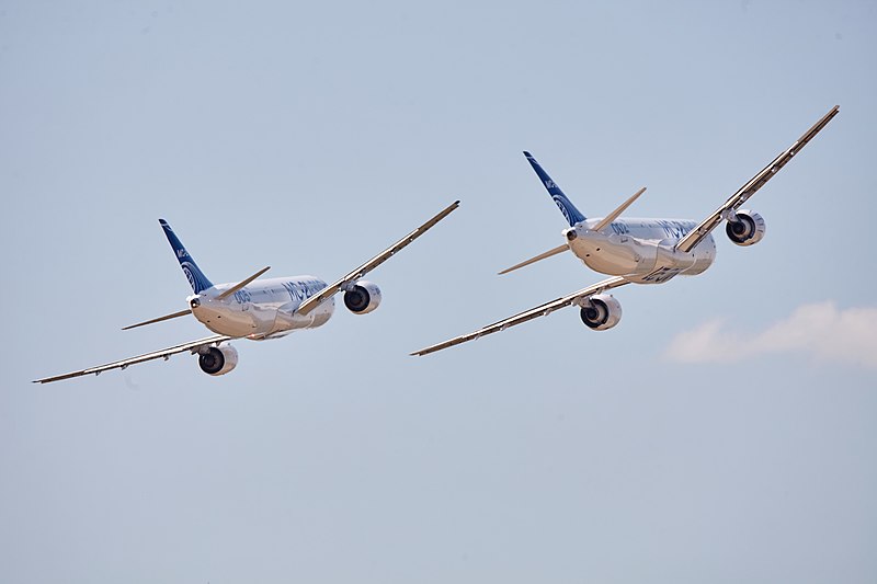 File:Two MC-21 with engines PW1000G and PD-14.jpg