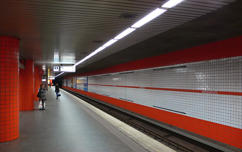 File:U-Bahnhof Aufseßplatz U 1.jpg