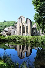 Valle Crucis Abbey near Llangollen.jpg