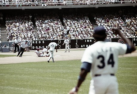 In-game action at Dodger Stadium, 1978