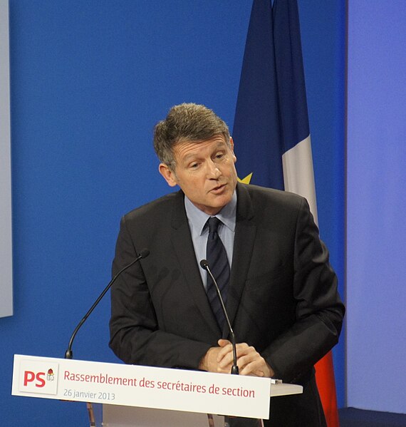 Vincent Peillon speaking at the Maison de la Mutualité in 2013