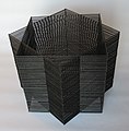 Vladana Hajnová Dva čtverce, 2018, špejle, 30 x 42 cm