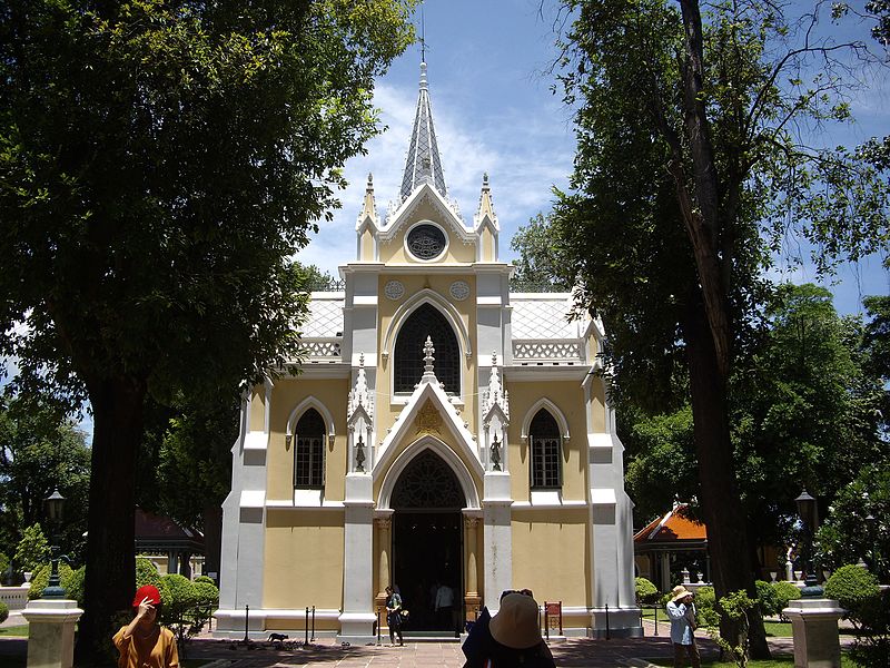 File:Wat Niwet Thamaprawat - panoramio (3).jpg