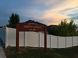 Velkomstskilt til North Logan, juni 2018.jpg