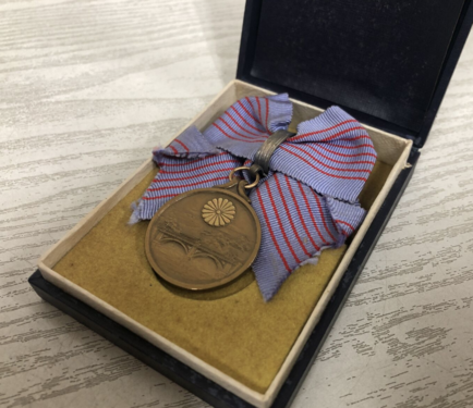 Damesversie van de medaille