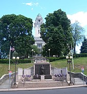 Yonkers City Hall with Washington Park Veterans Memorial in foreground Yonkers City Hall west jeh.jpg