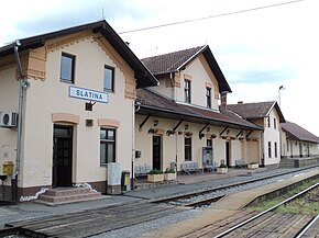 Zeljeznicka postaja u Slatini.JPG