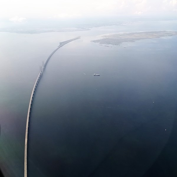 File:Öresund bridge from aircraft Jonas Börje Lundin.jpg