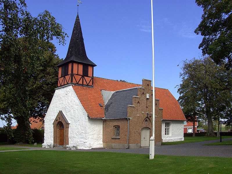 File:08-08-25-f2-Hasle (Bornholm).JPG