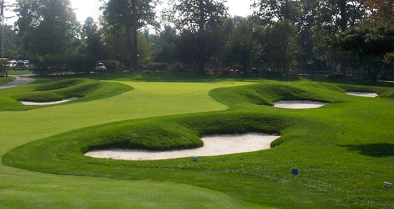 File:18th green at Meadowlands Country Club.jpg
