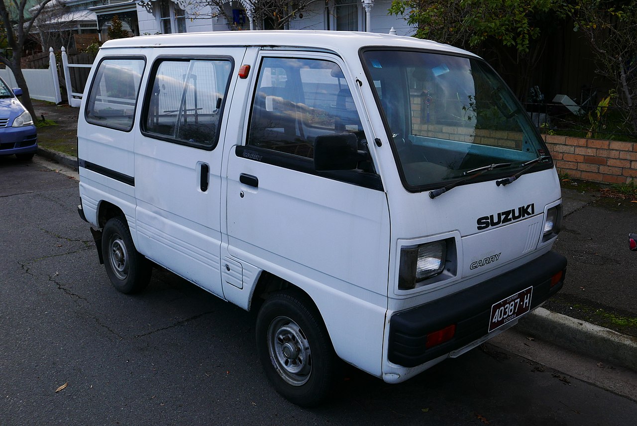 suzuki van 2015