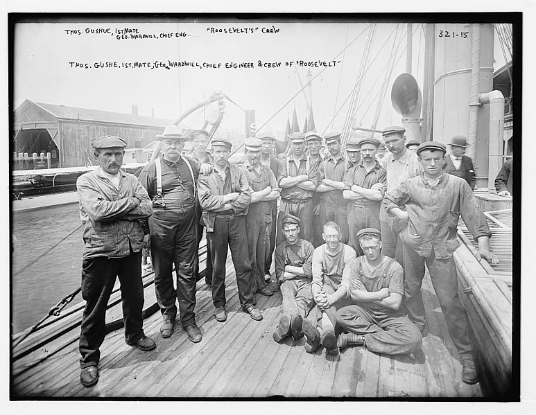 File:1st Mate Thos. Gushe (Gushie), Geo. Wardwill, Chief Engineer & the crew of"Roosevelt" LCCN2014681492.jpg