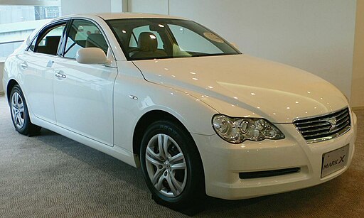 2004 Toyota Mark-X 01