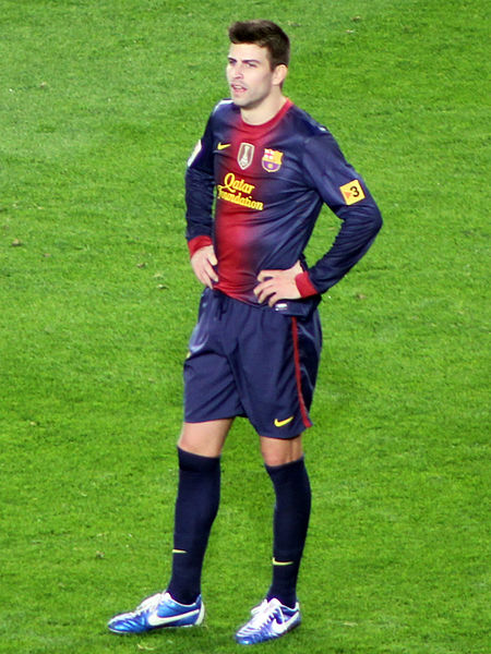 File:2012 2013 - 03 Gerard Piqué.jpg