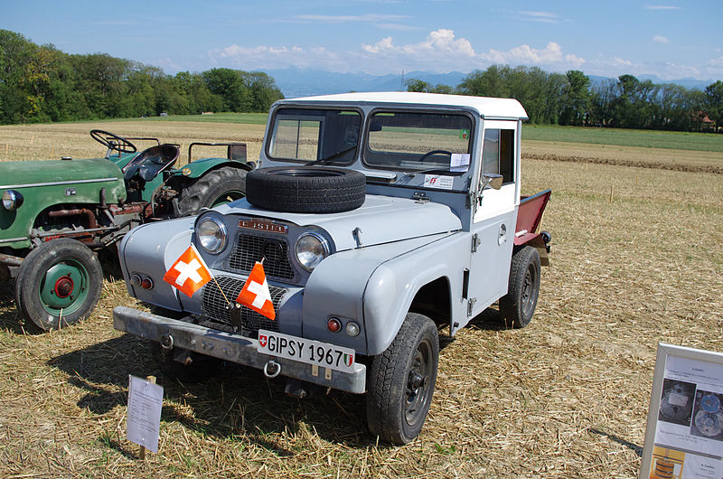 File:3ème Salon des tracteurs anciens - Moulin de Chiblins - 18082013 - Austin BMC Gipsy G 4 M 10 - 1967 - gauche.jpg