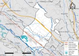 Carte en couleur présentant les réseau hydrographique de la commune