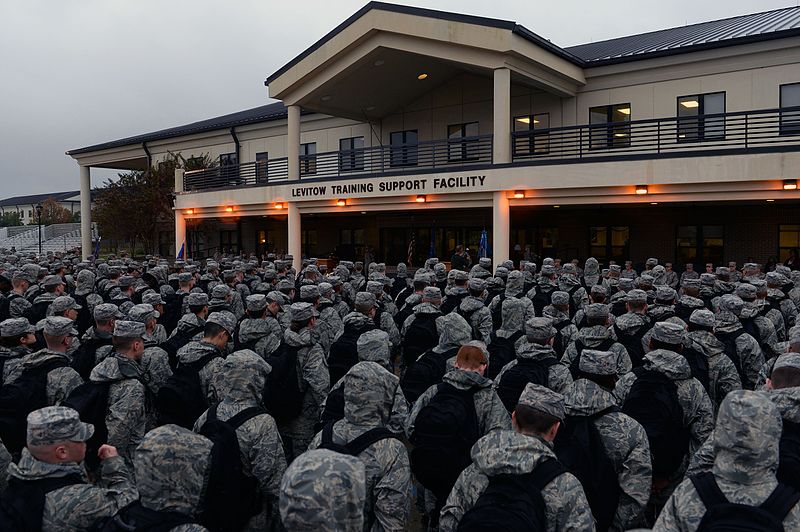 File:81st TRSS trains newest class of MTLs 161222-F-PJ703-006.jpg