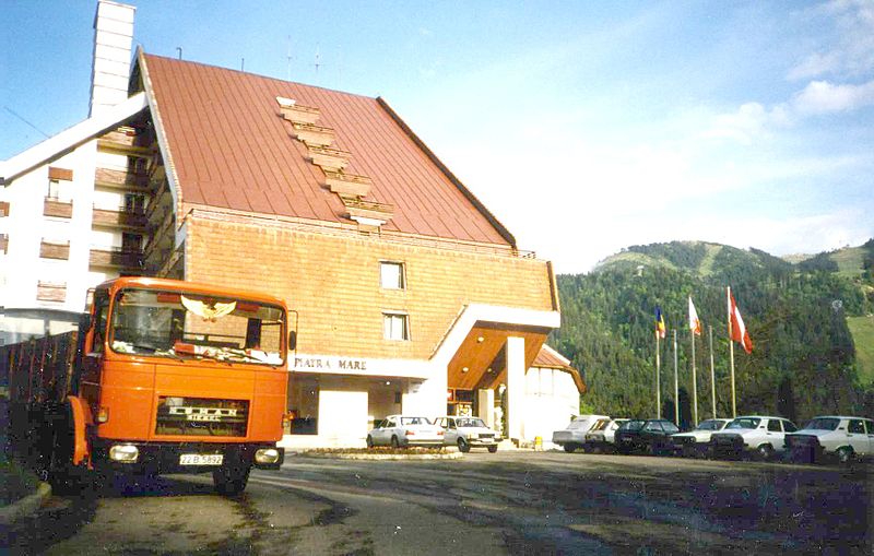 File:A Roman diesel truck, Poiana Braşov, 1994.jpg