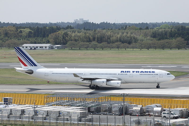 File:AirFrance A340-300(F-GLZT) (3455870078).jpg