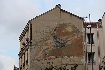 Ancienne publicité murale.