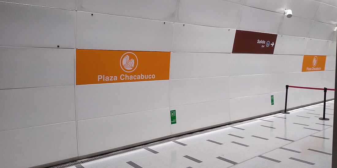 Plaza Chacabuco metro station